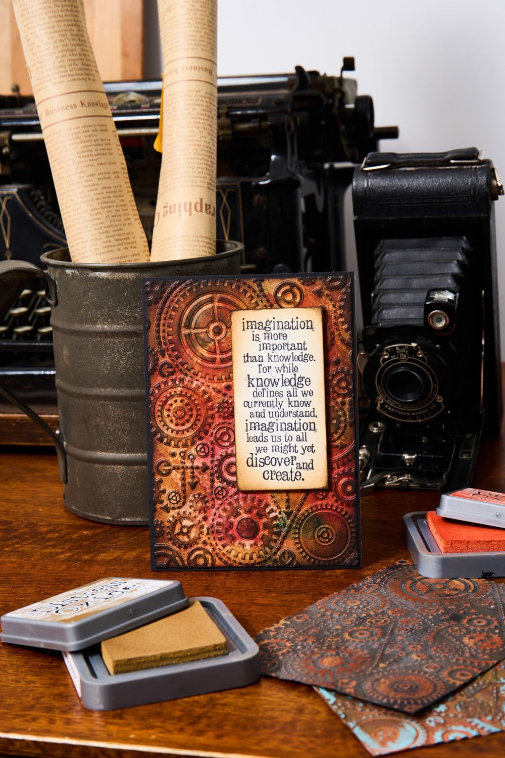 Sizzix - Textured Impressions Embossing Folder by Tim Holtz - Vault Gears