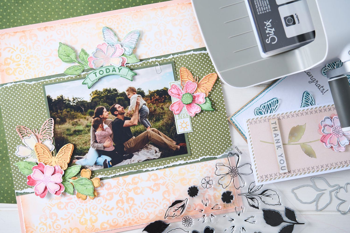 Sizzix - 49 & Market - A4 Stencil - Petal Play